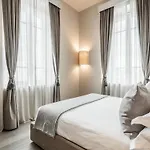 Grey ホテル 4*