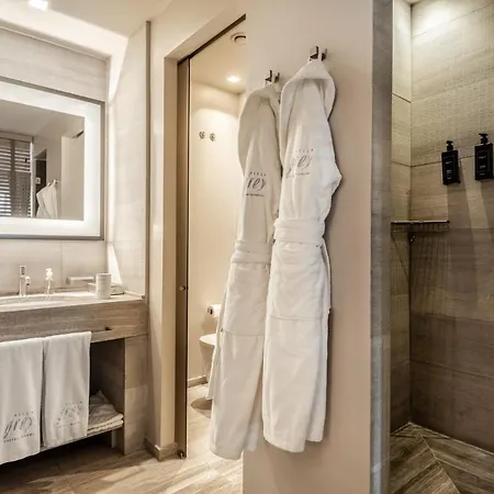 Grey فندق 4*