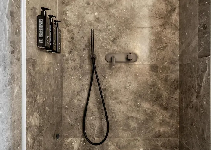 Grey Hotel 4*