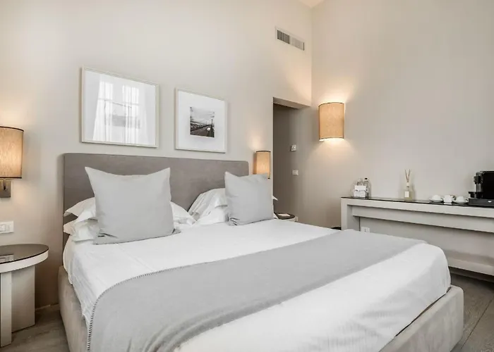 Grey Hotel