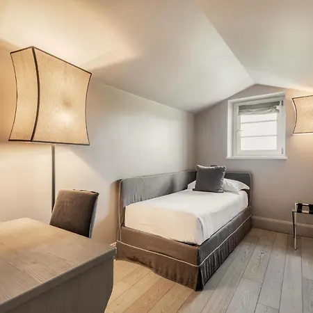 Grey Hotell