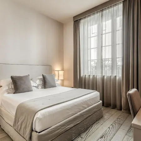 Grey Hotell 4*