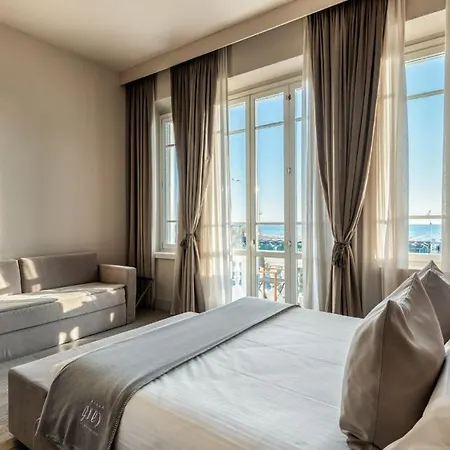 Grey Forte dei Marmi