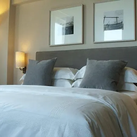 Grey Hotell